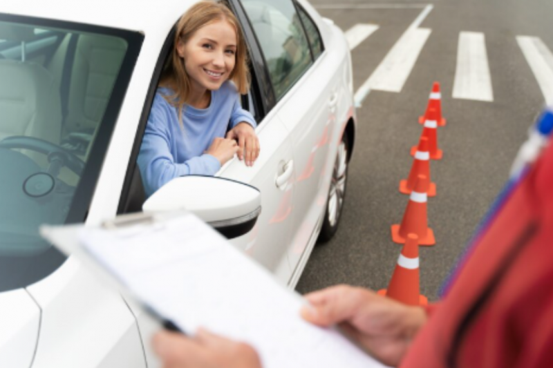 Curso de Reciclagem CNH aprimora suas habilidades e garante a segurança no trânsito